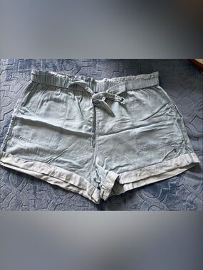 Aerie Light Wash light weight linen faux denim look Tie-Waist Shorts